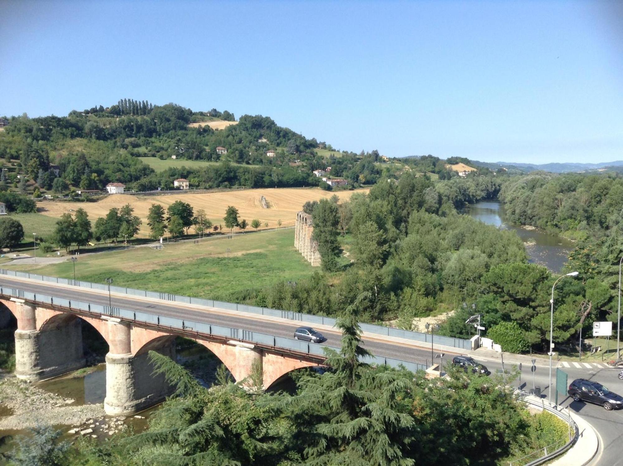 Appartamento Lella Con Meravigliosa Vista Vicino Alle Terme أكوي تيرمي الغرفة الصورة